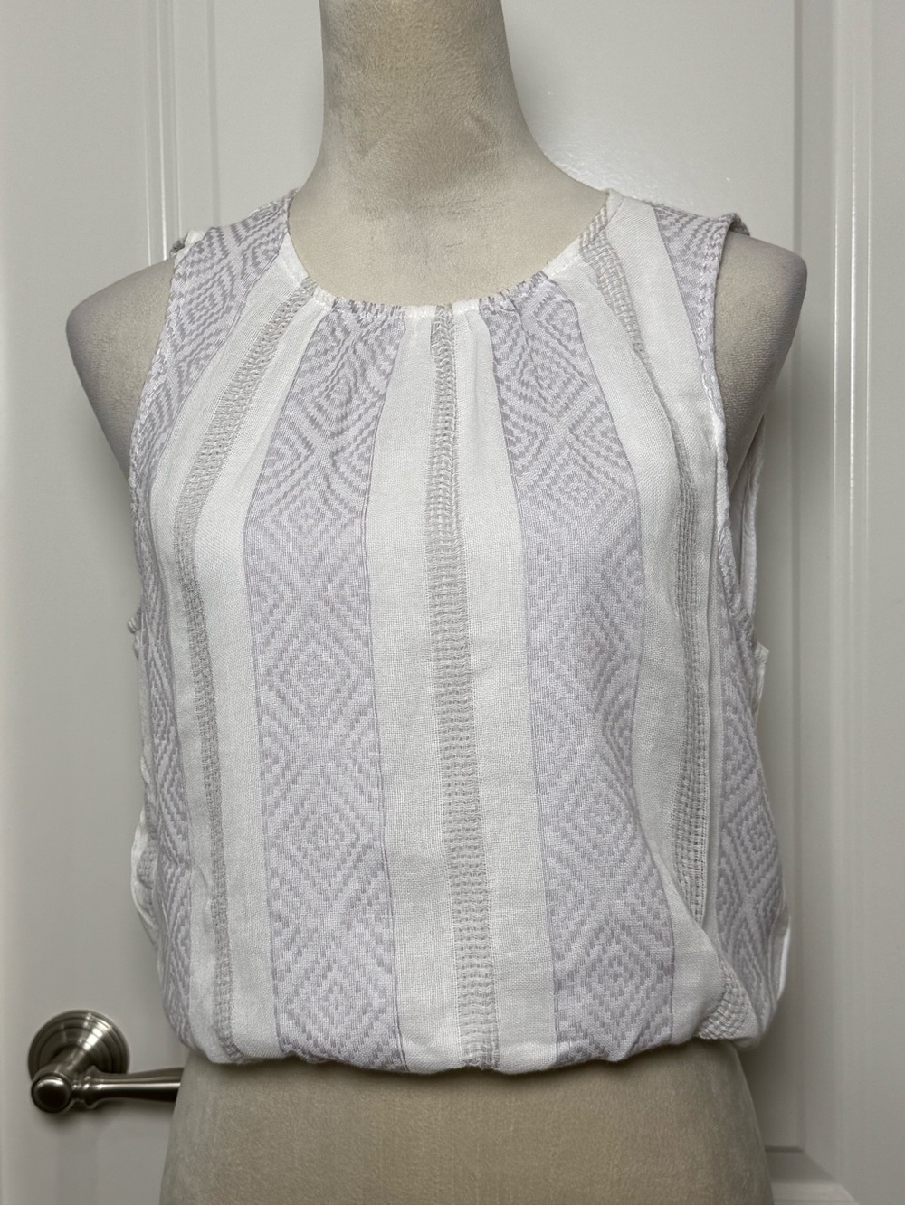 Splendid White and Light Gray / Lilac Striped Sleeveless Crop NWT